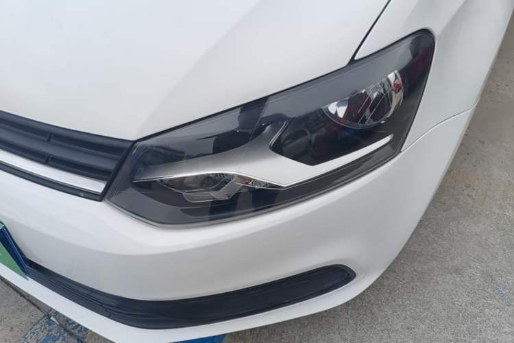 Used Volkswagen Polo 2016 1.4L Automatic Trendy Model Left Front Headlight
