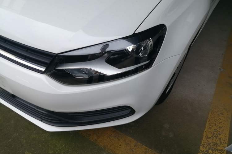Used Volkswagen Polo 2016 1.4L Automatic Trendy Model Left Front Headlight