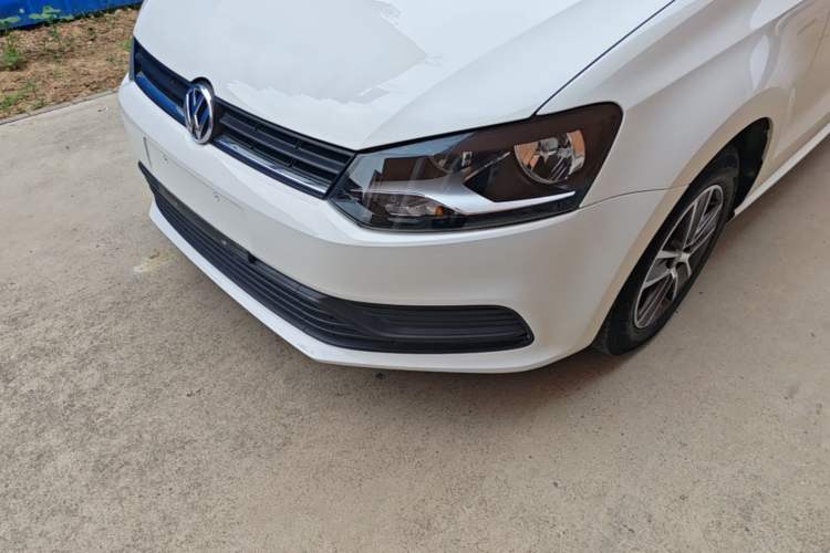 Used Volkswagen Polo 2016 1.4L Manual Fashion Model Left Front Headlight