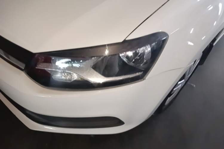 Used Volkswagen Polo 2016 1.4L Automatic Trendy Model Left Front Headlight