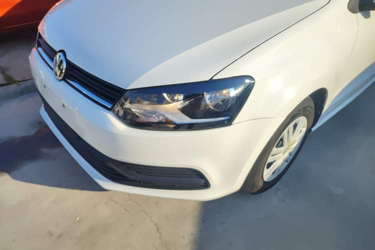 Used Volkswagen Polo 2016 1.4L Automatic Trendy Model Left Front Headlight
