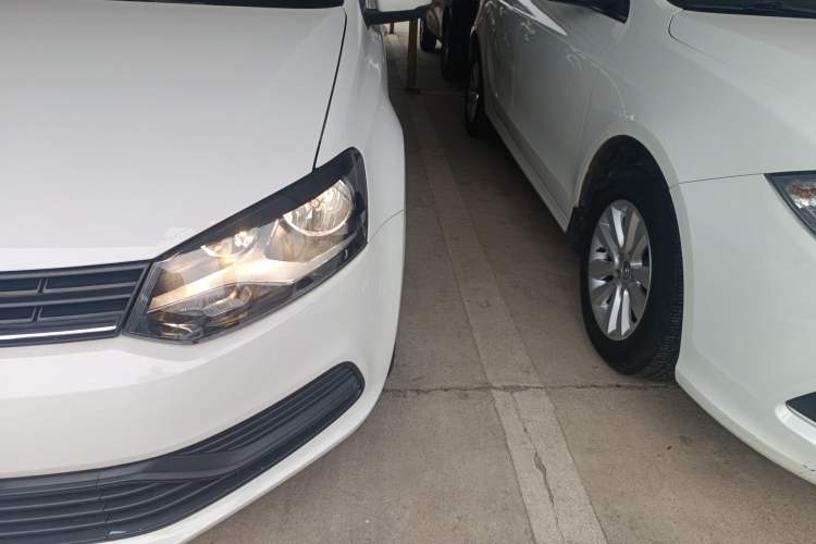Used Volkswagen Polo 2016 1.4L Automatic Trendy Model Left Front Headlight