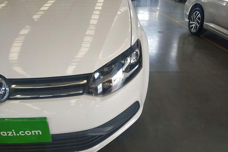Used Volkswagen Polo 2016 1.4L Manual Fashion Model Left Front Headlight