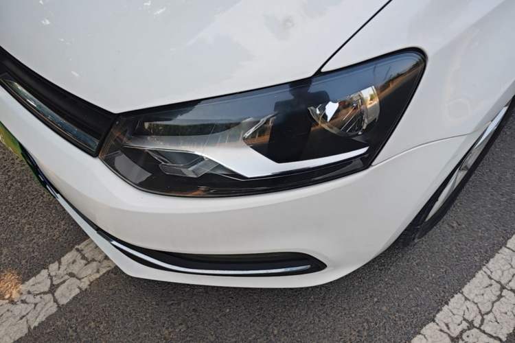 Used Volkswagen Polo 2016 1.4L Automatic Trendy Model Left Front Headlight