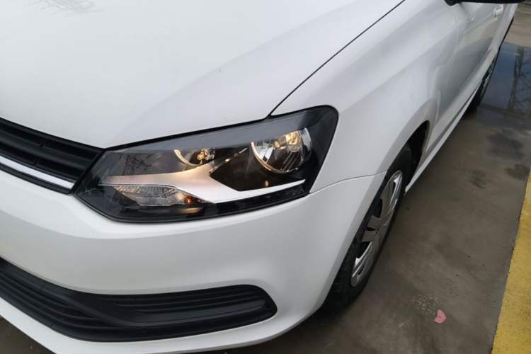 Used Volkswagen Polo 2016 1.4L Automatic Trendy Model Left Front Headlight