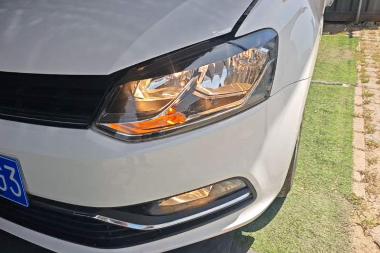 Used Volkswagen Polo 2016 1.6L Automatic Comfort Model Left Front Headlight
