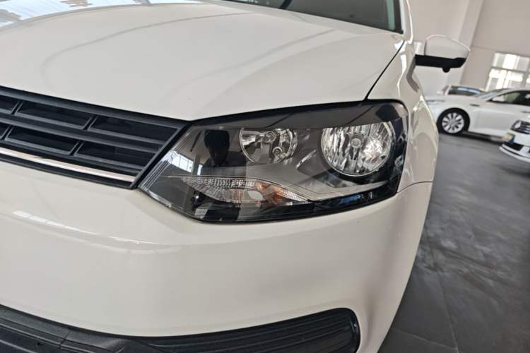 Used Volkswagen Polo 2016 1.4L Automatic Trendy Model Left Front Headlight