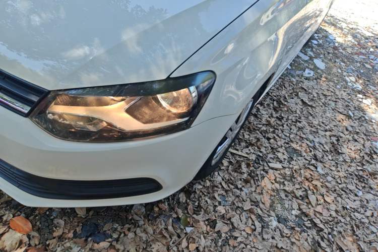 Used Volkswagen Polo 2016 1.4L Manual Fashion Model Left Front Headlight