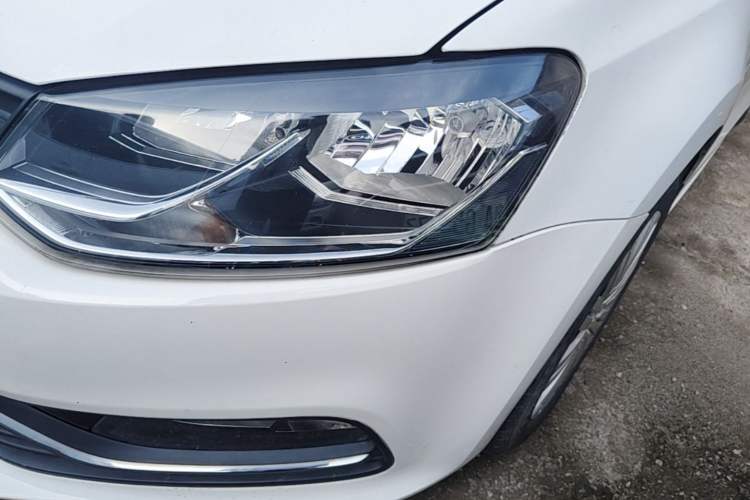 Used Volkswagen Polo 2016 1.6L Automatic Comfort Model Left Front Headlight