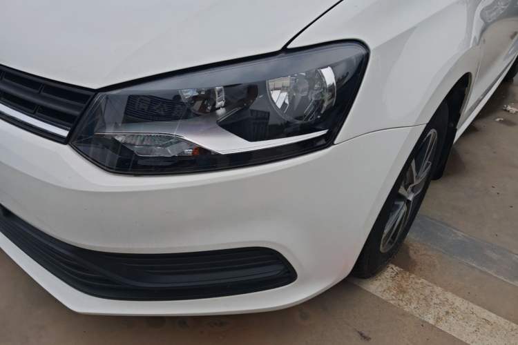 Used Volkswagen Polo 2016 1.4L Automatic Trendy Model Left Front Headlight
