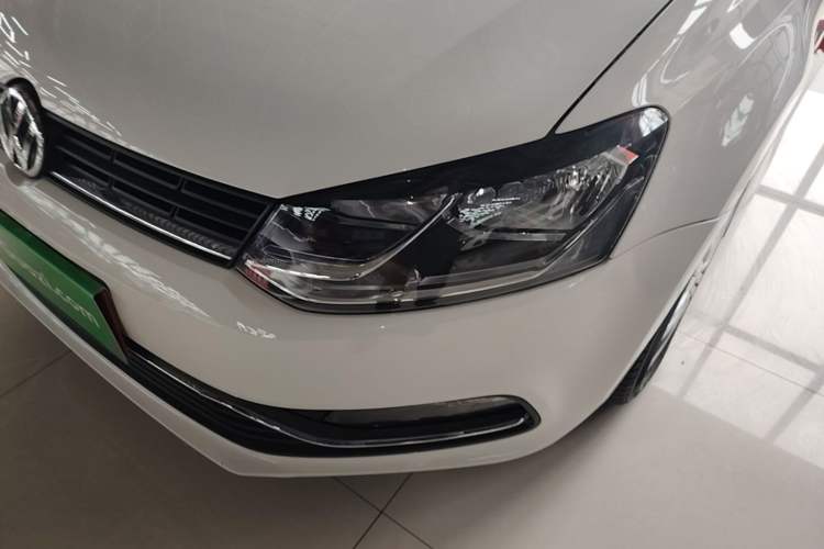 Used Volkswagen Polo 2016 1.6L Automatic Comfort Model Left Front Headlight
