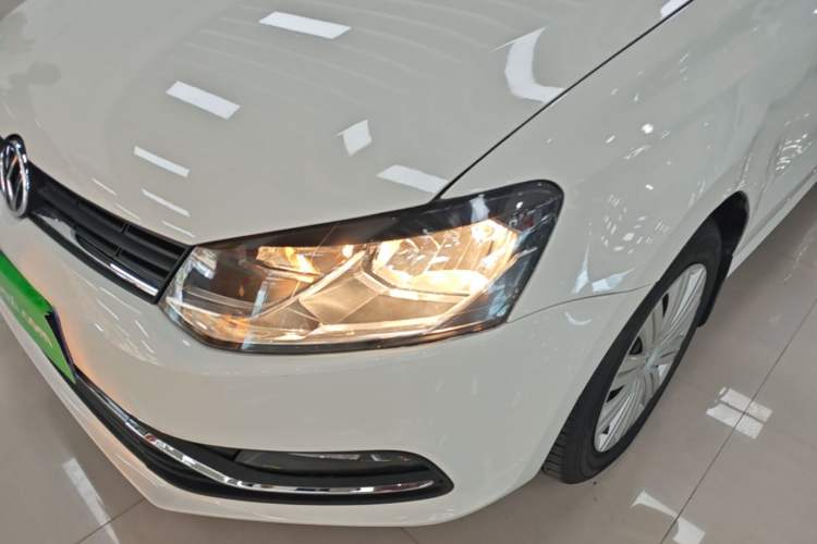Used Volkswagen Polo 2016 1.6L Automatic Comfort Model Left Front Headlight