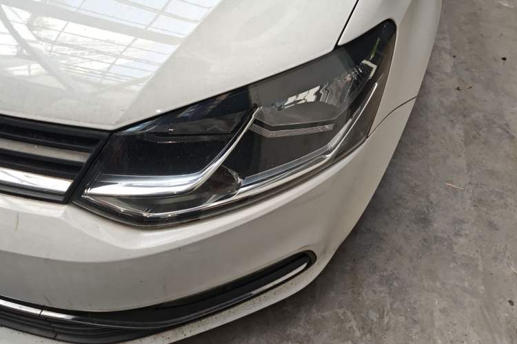 Used Volkswagen Polo 2016 1.6L Automatic Comfort Model Left Front Headlight