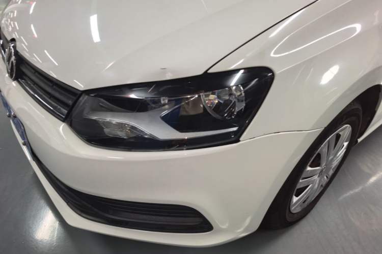 Used Volkswagen Polo 2016 1.4L Manual Fashion Model Left Front Headlight