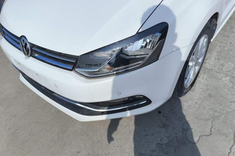 Used Volkswagen Polo 2016 1.6L Automatic Luxury Model Left Front Headlight