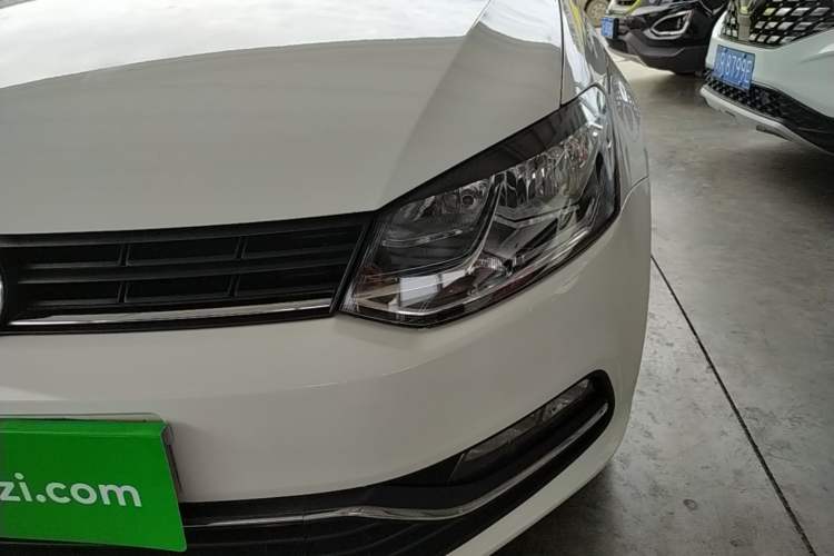 Used Volkswagen Polo 2016 1.6L Automatic Comfort Model Left Front Headlight