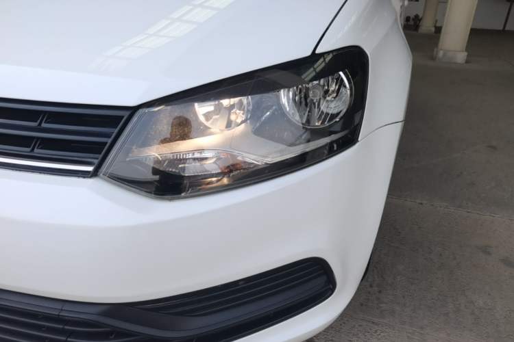 Used Volkswagen Polo 2016 1.4L Automatic Trendy Model Left Front Headlight