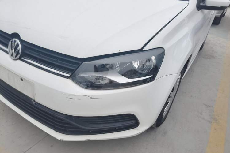 Used Volkswagen Polo 2016 1.4L Manual Fashion Model Left Front Headlight