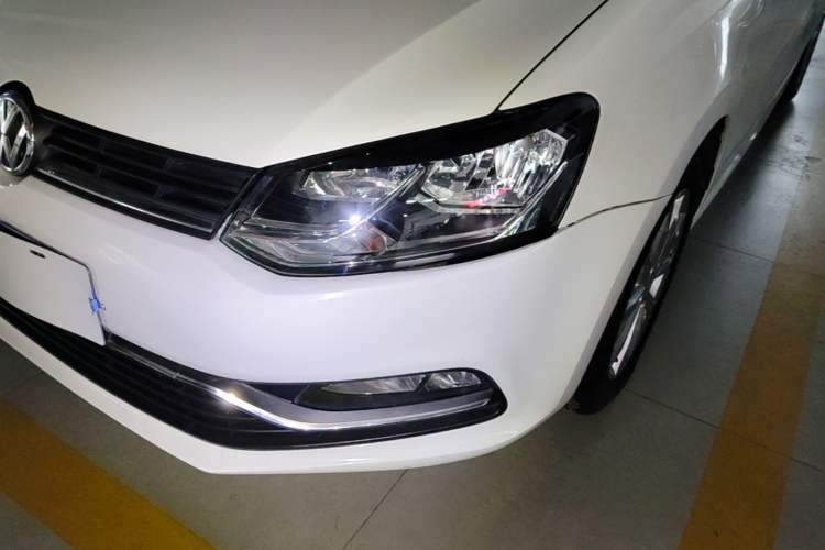 Used Volkswagen Polo 2016 1.6L Automatic Comfort Model Left Front Headlight