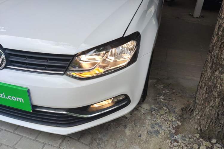 Used Volkswagen Polo 2016 1.6L Automatic Comfort Model Left Front Headlight