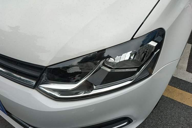 Used Volkswagen Polo 2016 1.6L Automatic Comfort Model Left Front Headlight