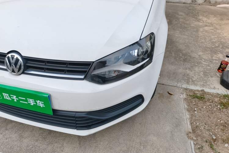 Used Volkswagen Polo 2016 1.4L Manual Fashion Model Left Front Headlight