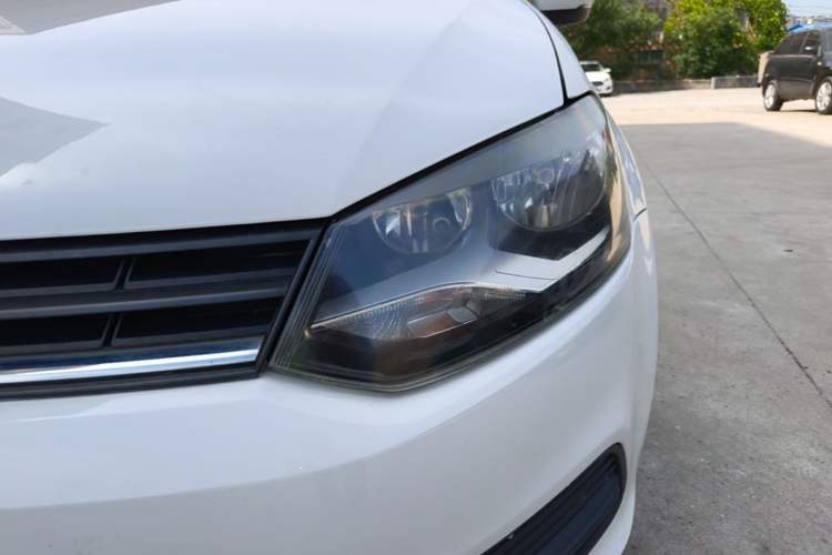 Used Volkswagen Polo 2016 1.4L Automatic Trendy Model Left Front Headlight