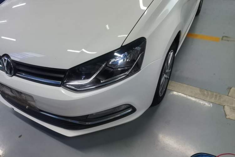Used Volkswagen Polo 2016 1.6L Automatic Comfort Model Left Front Headlight