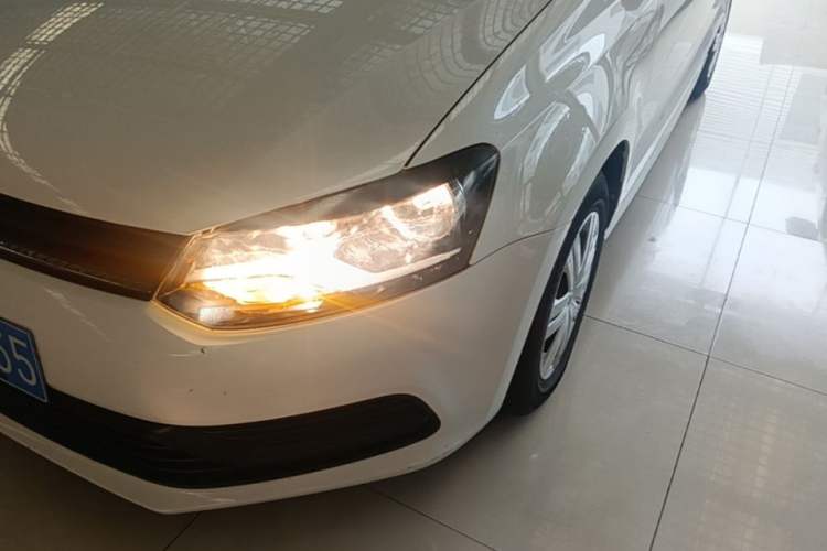 Used Volkswagen Polo 2016 1.4L Automatic Trendy Model Left Front Headlight