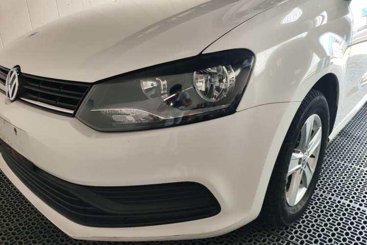 Used Volkswagen Polo 2016 1.4L Manual Fashion Model Left Front Headlight