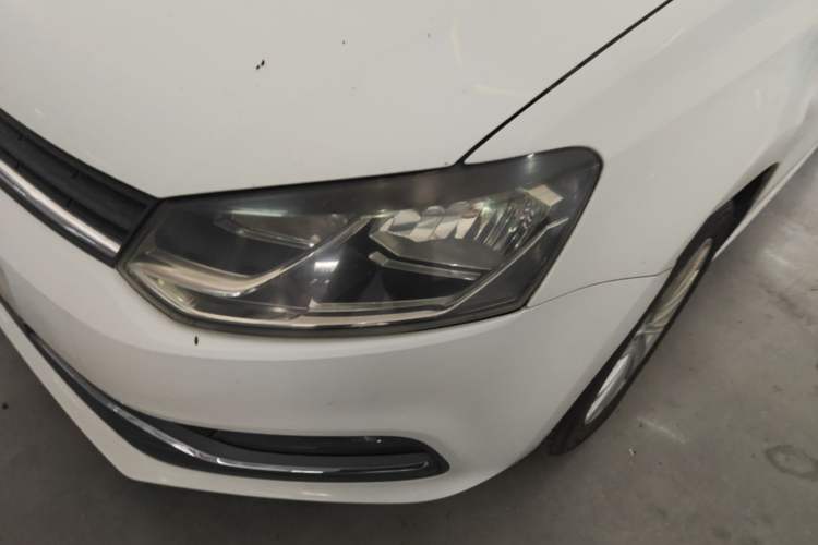 Used Volkswagen Polo 2016 1.6L Automatic Comfort Model Left Front Headlight