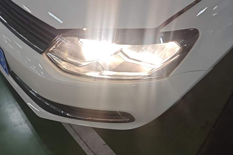 Used Volkswagen Polo 2016 1.6L Automatic Comfort Model Left Front Headlight