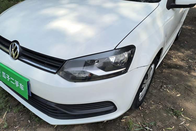 Used Volkswagen Polo 2016 1.4L Manual Fashion Model Left Front Headlight