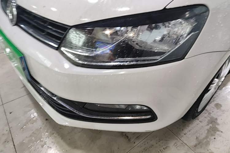 Used Volkswagen Polo 2016 1.6L Automatic Comfort Model Left Front Headlight