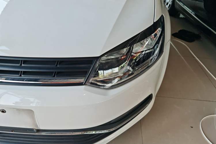 Used Volkswagen Polo 2016 1.6L Automatic Comfort Model Left Front Headlight