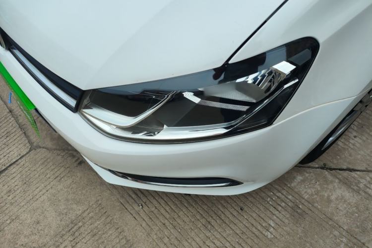 Used Volkswagen Polo 2016 1.6L Manual Comfort Model Left Front Headlight