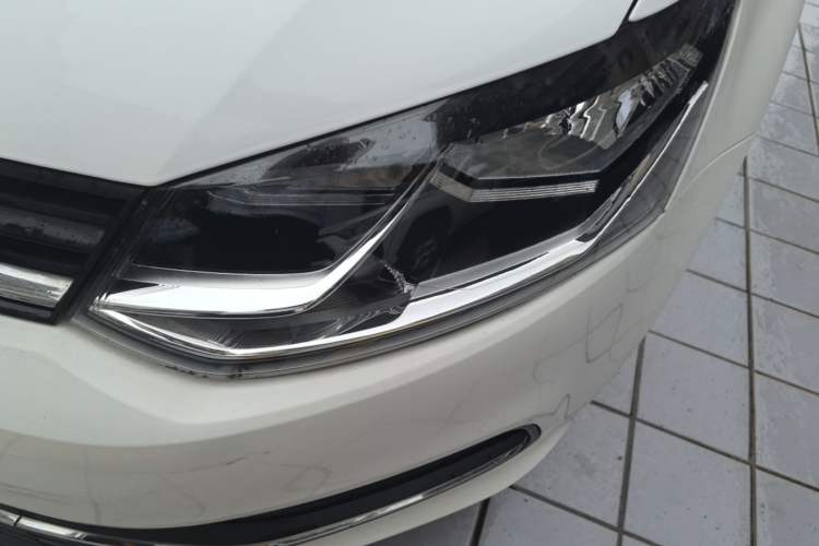 Used Volkswagen Polo 2016 1.6L Automatic Comfort Model Left Front Headlight