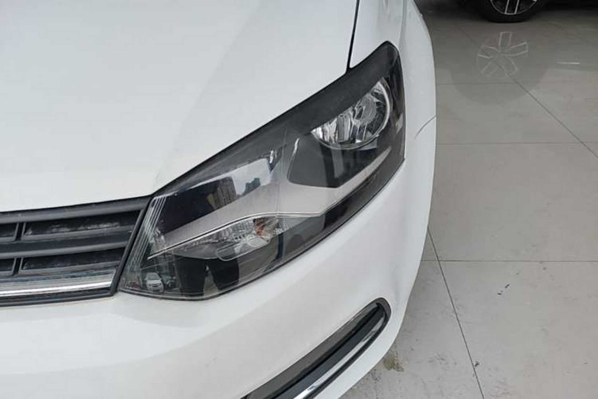 Used Volkswagen Polo 2016 1.4L Manual Fashion Model Left Front Headlight