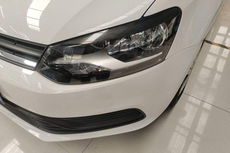 Used Volkswagen Polo 2016 1.4L Automatic Trendy Model Left Front Headlight
