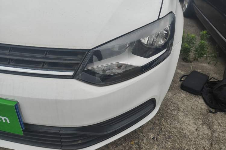Used Volkswagen Polo 2016 1.4L Automatic Trendy Model Left Front Headlight