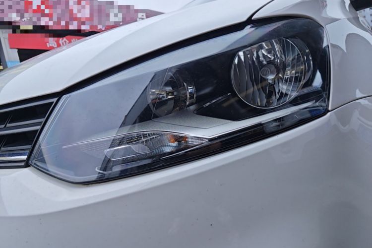 Used Volkswagen Polo 2016 1.4L Manual Fashion Model Left Front Headlight