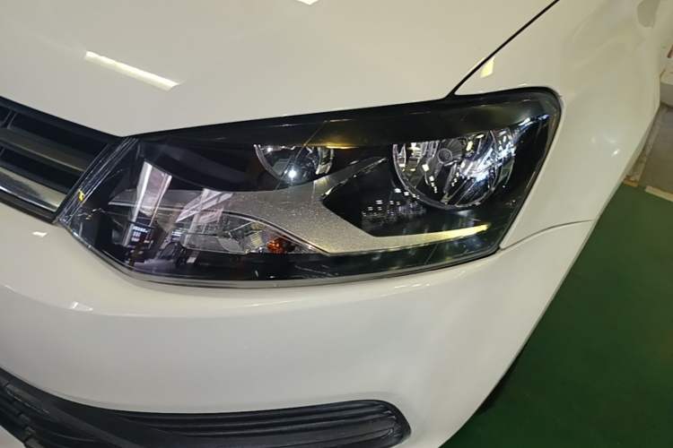 Used Volkswagen Polo 2016 1.4L Automatic Trendy Model Left Front Headlight