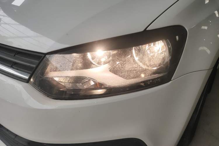 Used Volkswagen Polo 2016 1.4L Automatic Trendy Model Left Front Headlight