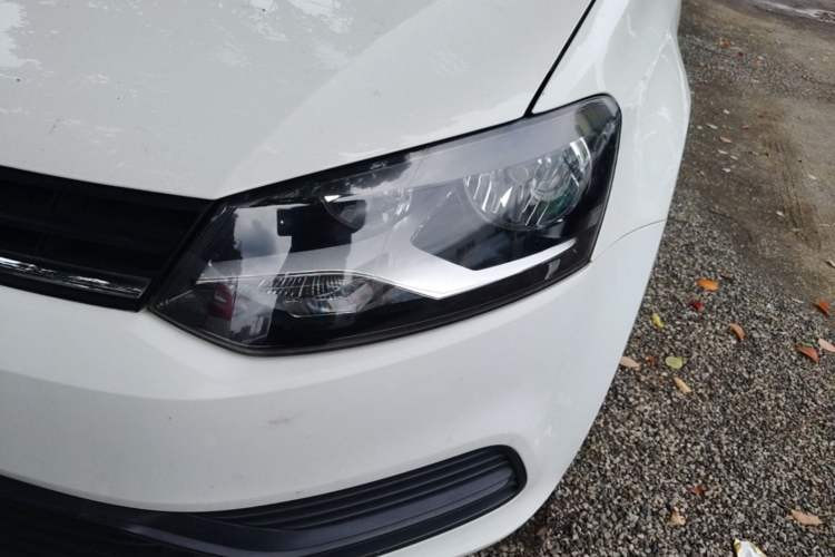 Used Volkswagen Polo 2016 1.4L Automatic Trendy Model Left Front Headlight