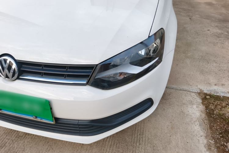 Used Volkswagen Polo 2016 1.4L Manual Fashion Model Left Front Headlight