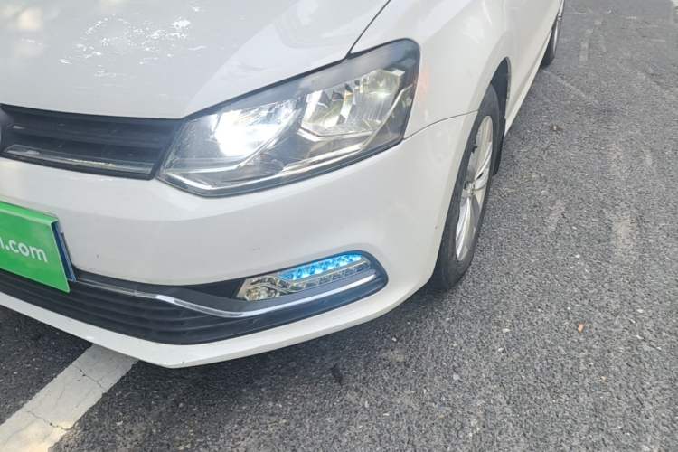 Used Volkswagen Polo 2016 1.6L Automatic Comfort Model Left Front Headlight