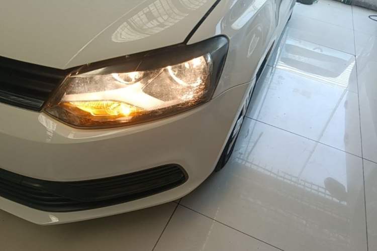 Used Volkswagen Polo 2016 1.4L Automatic Trendy Model Left Front Headlight