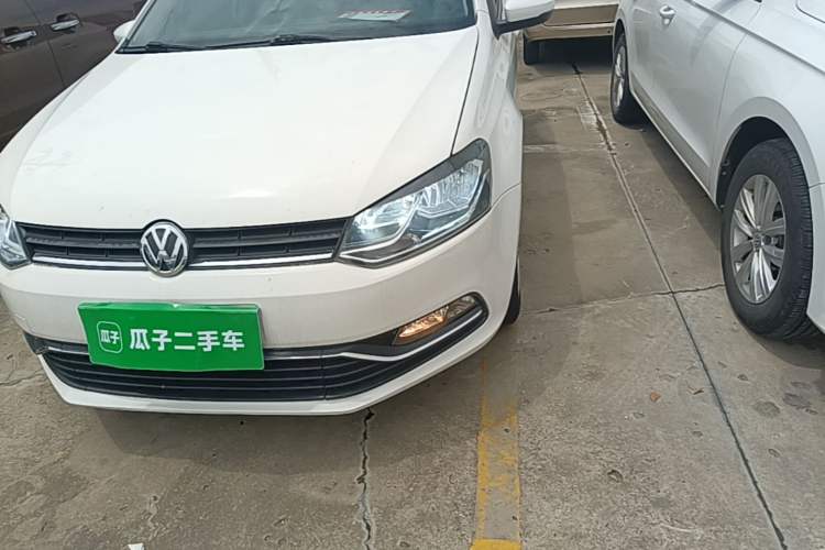 Used Volkswagen Polo 2016 1.6L Automatic Comfort Model Left Front Headlight