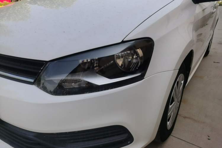 Used Volkswagen Polo 2016 1.4L Manual Fashion Model Left Front Headlight