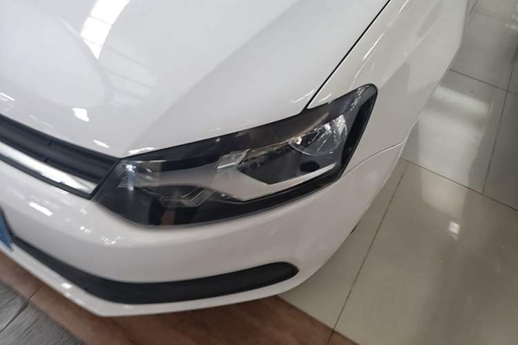 Used Volkswagen Polo 2016 1.4L Automatic Trendy Model Left Front Headlight